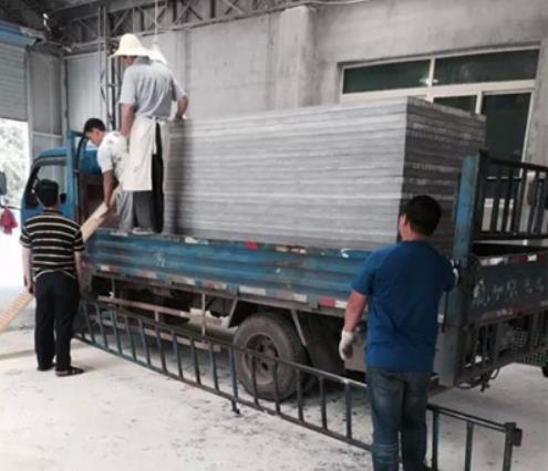 長(zhǎng)沙供電局購(gòu)買(mǎi)玻璃鋼格柵用于地面防滑